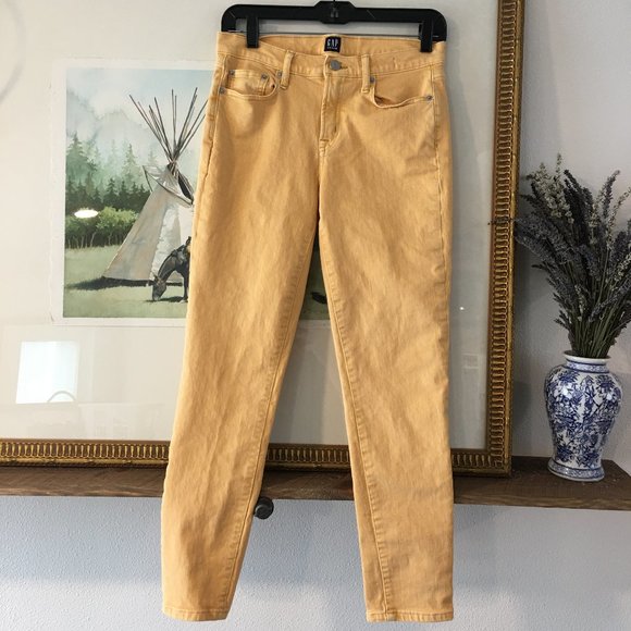 gap yellow jeans